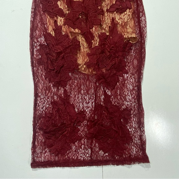 Luxxel Maroon Sheer Net Embroidered Floral Bodycon Dress With Nude Bodysuit M - Picture 9 of 15
